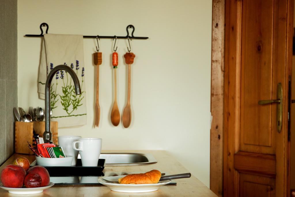 ヴィットゥオーネ Cascina Delle Mele Bed & Breakfast エクステリア 写真