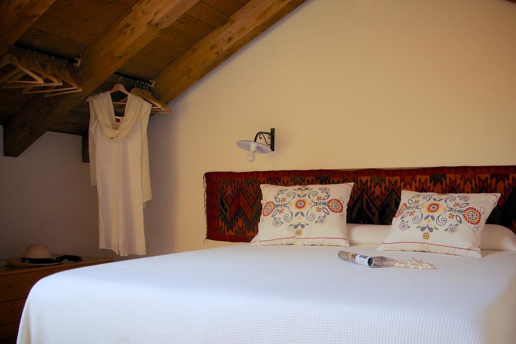 ヴィットゥオーネ Cascina Delle Mele Bed & Breakfast エクステリア 写真