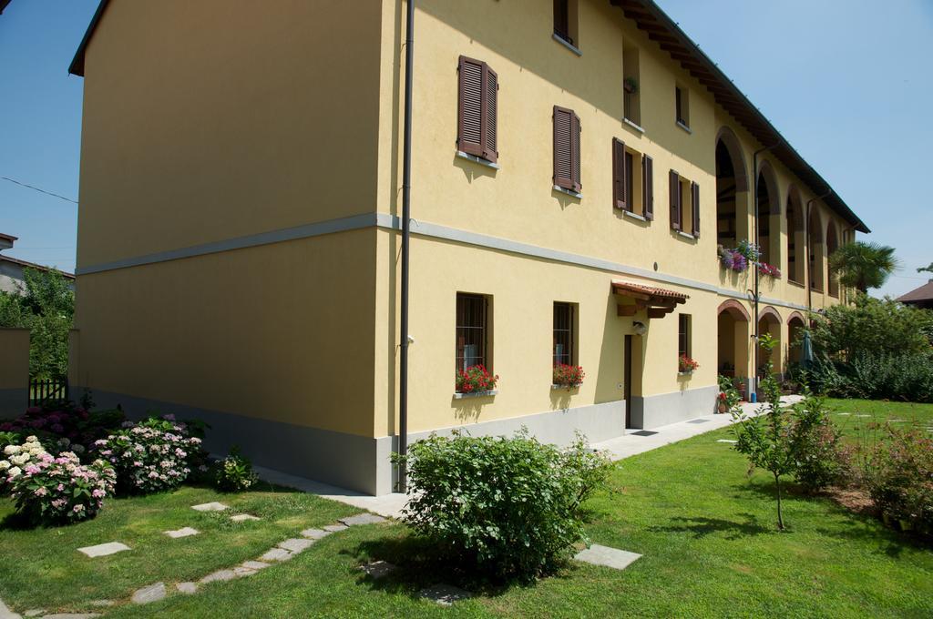 ヴィットゥオーネ Cascina Delle Mele Bed & Breakfast エクステリア 写真