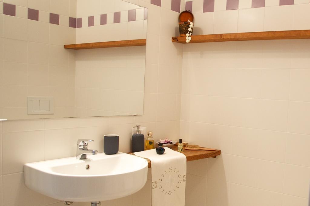 ヴィットゥオーネ Cascina Delle Mele Bed & Breakfast エクステリア 写真