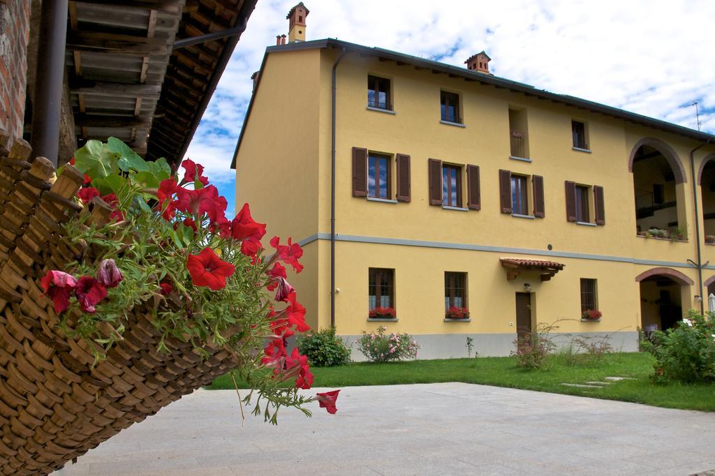ヴィットゥオーネ Cascina Delle Mele Bed & Breakfast エクステリア 写真