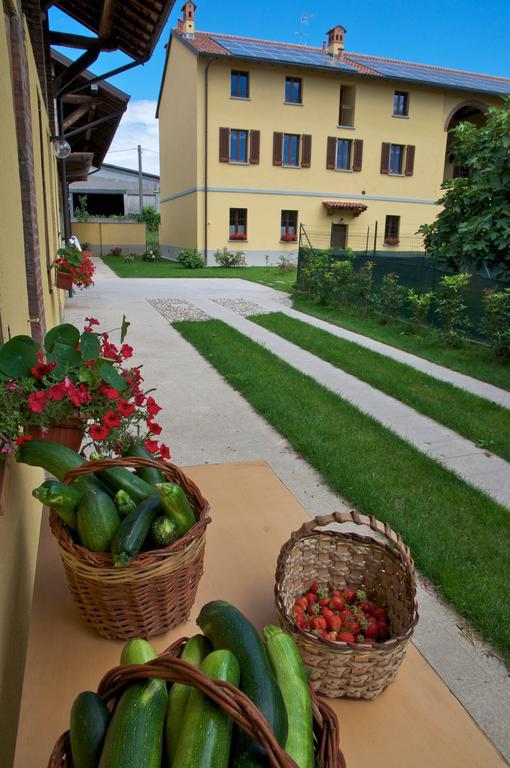 ヴィットゥオーネ Cascina Delle Mele Bed & Breakfast エクステリア 写真